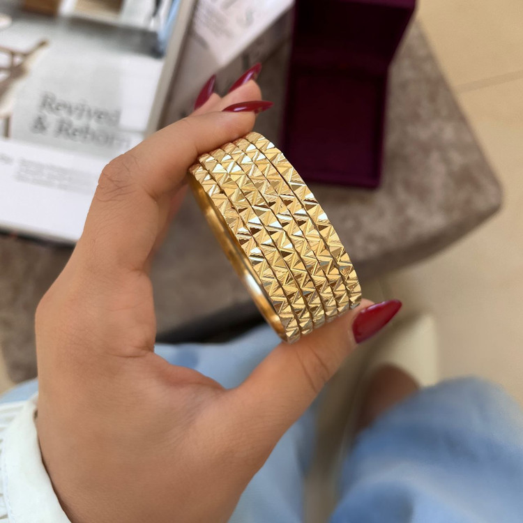 النگو ۳ میل طلاروس طرح هرمی برجسته طلایی