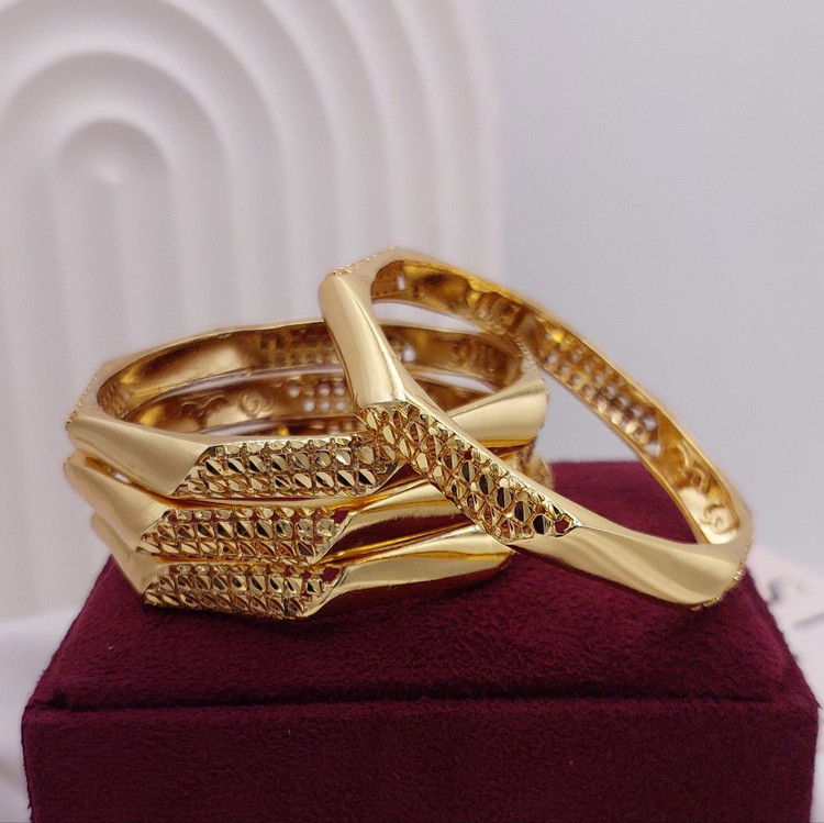 النگو طرح طلای زنانه