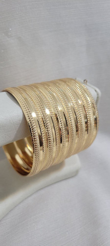 النگو طلا روس