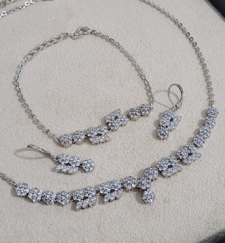 سرویس سنگ دار زنانه