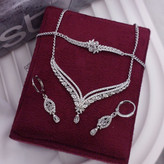 سرویس زنانه