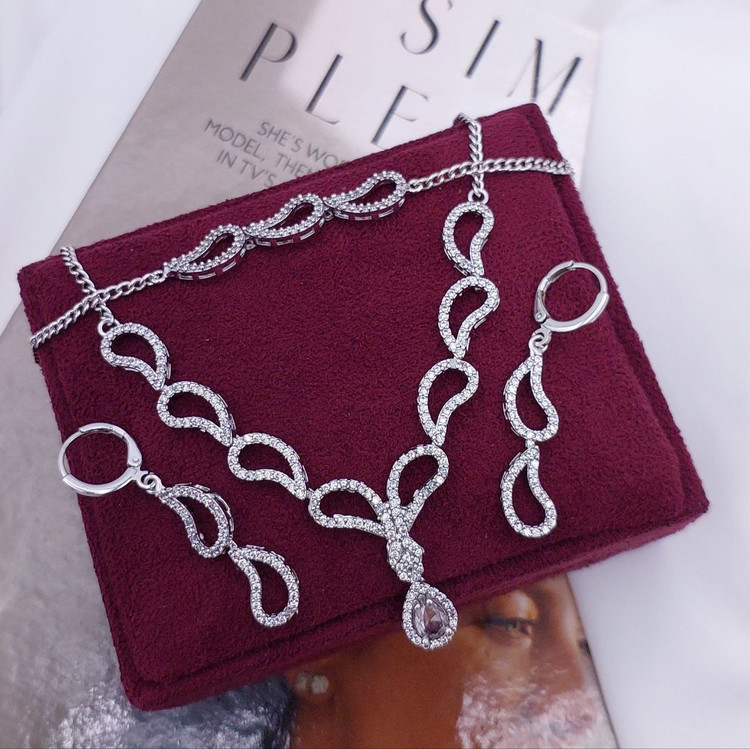 سرویس نگین دار زنانه