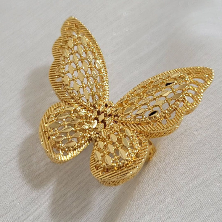 انگشتر پروانه