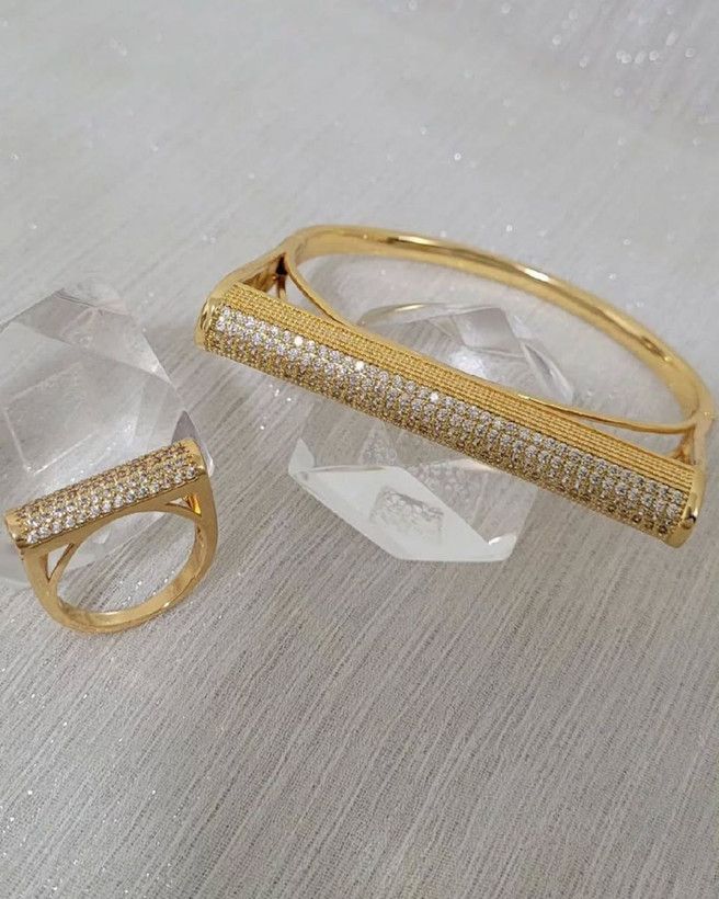 دستبند، انگشتر زنانه