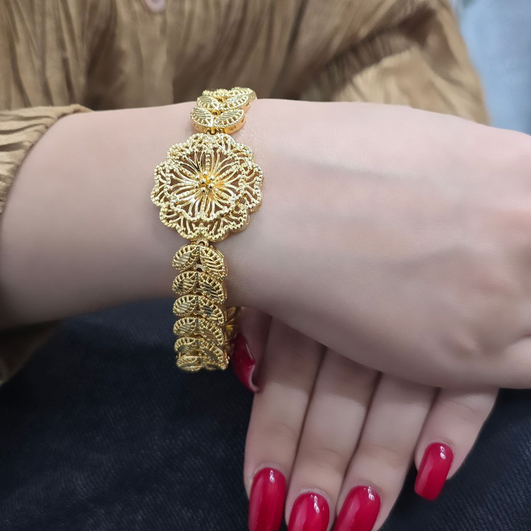 دستبند طرح طلای زنانه