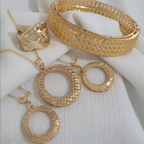 سرویس طرح طلای زنانه