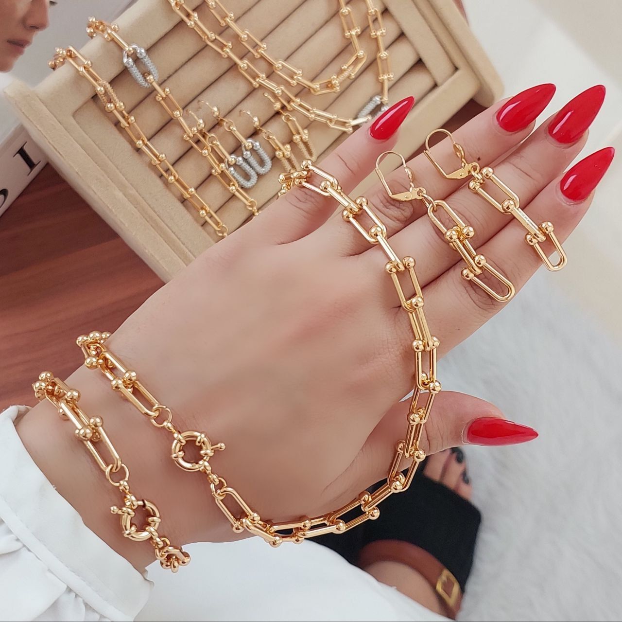 سرویس تیفانی زنانه