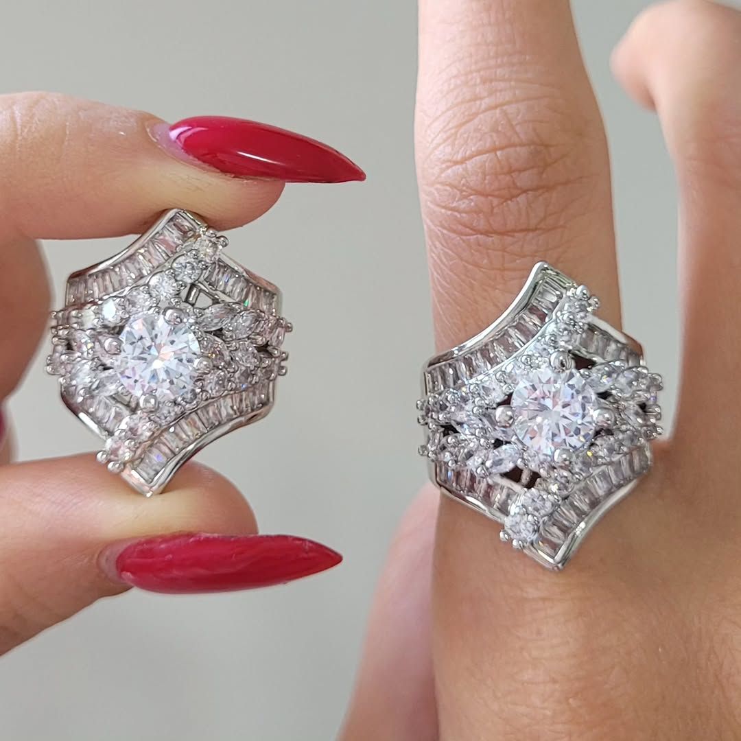 انگشتر تک سنگ زنانه