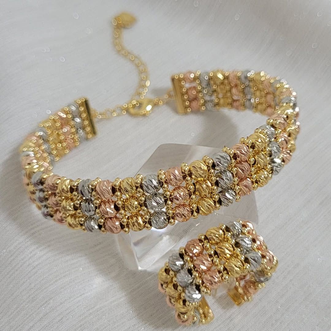 ست دستبند، انگشتر طرح طلای زنانه