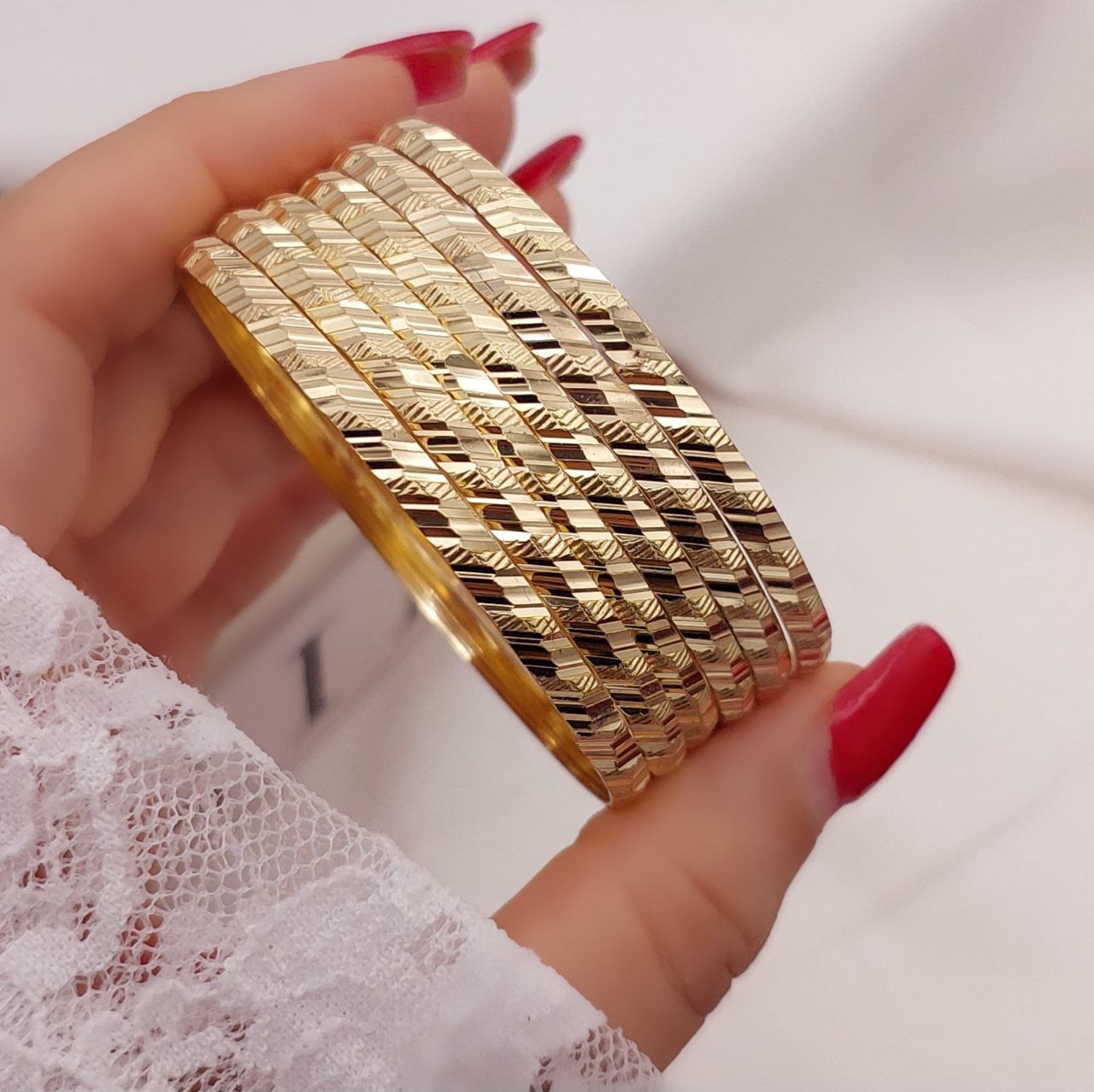 النگو طرح طلای زنانه