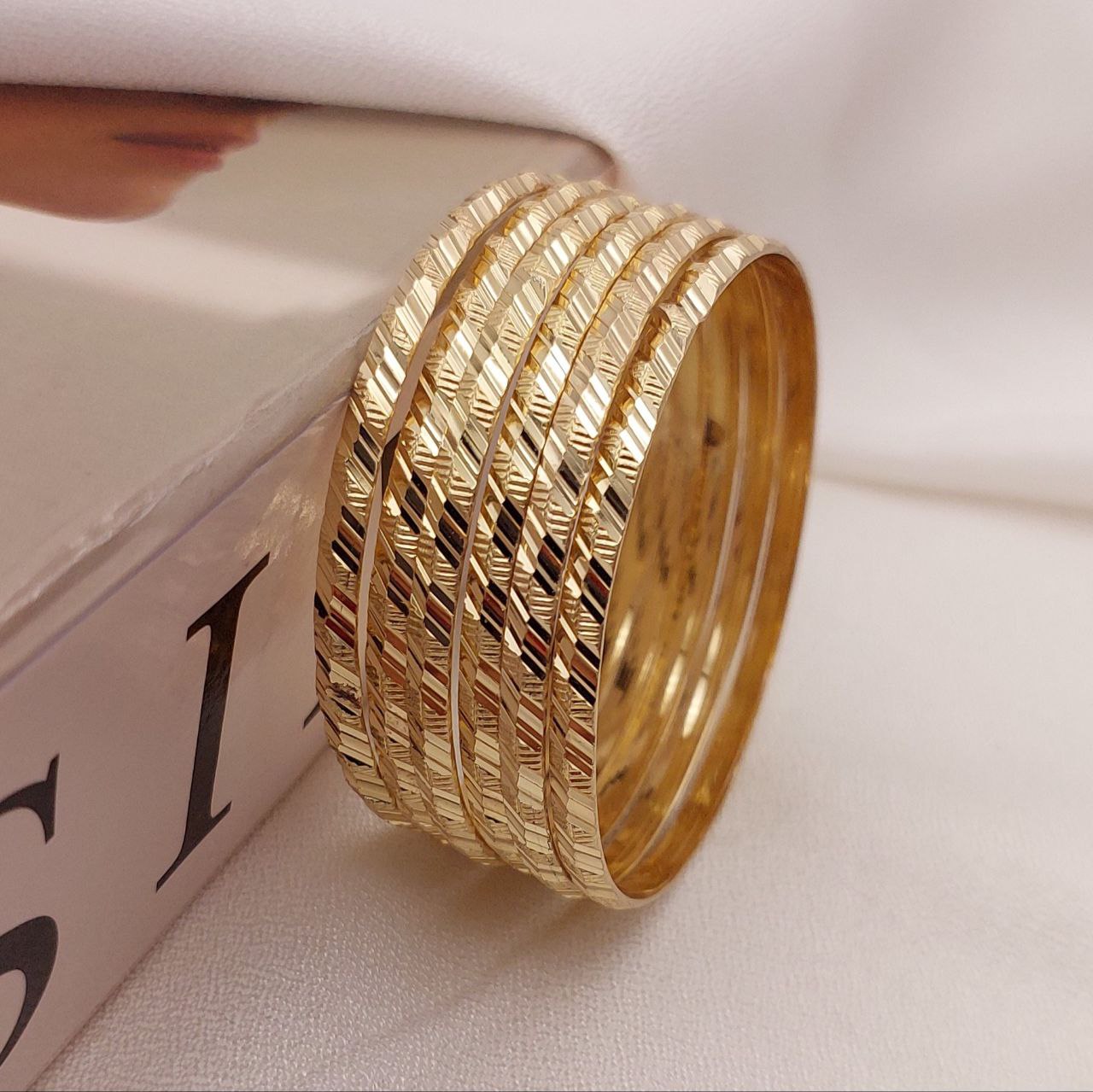 النگو طلا روس زنانه