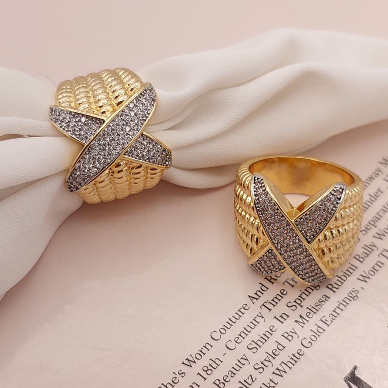 انگشتر جواهری زنانه