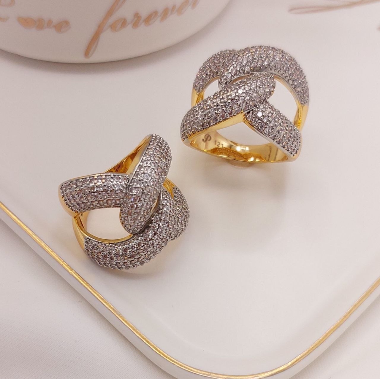 انگشتر جواهری زنانه