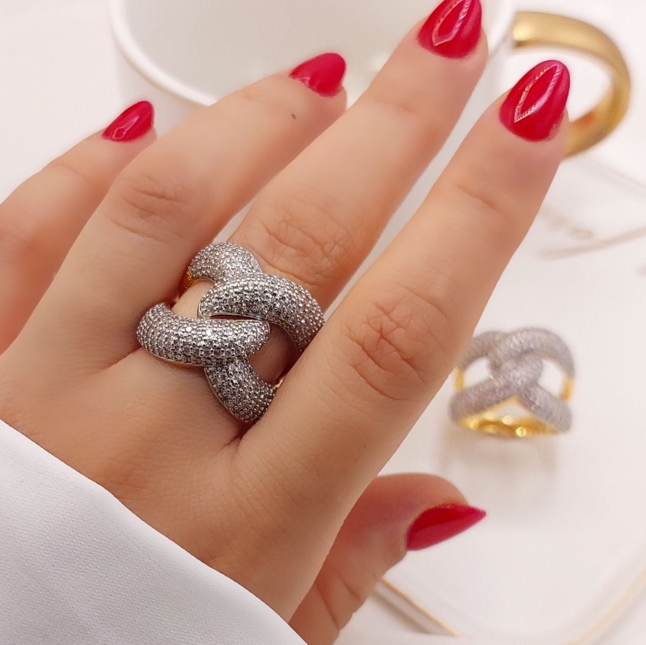 انگشتر نگینی زنانه