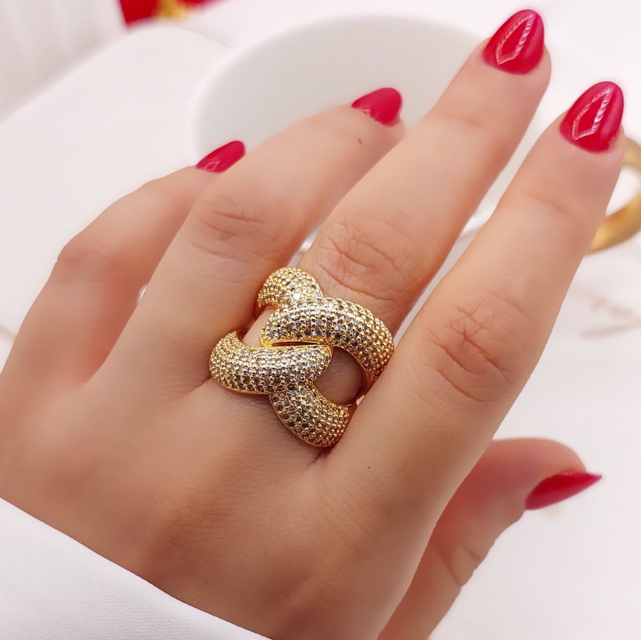 انگشتر نگینی زنانه