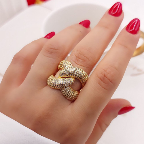 انگشتر نگینی زنانه