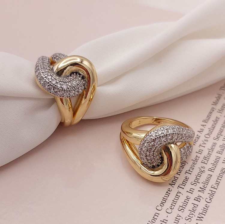 انگشتر جواهری زنانه