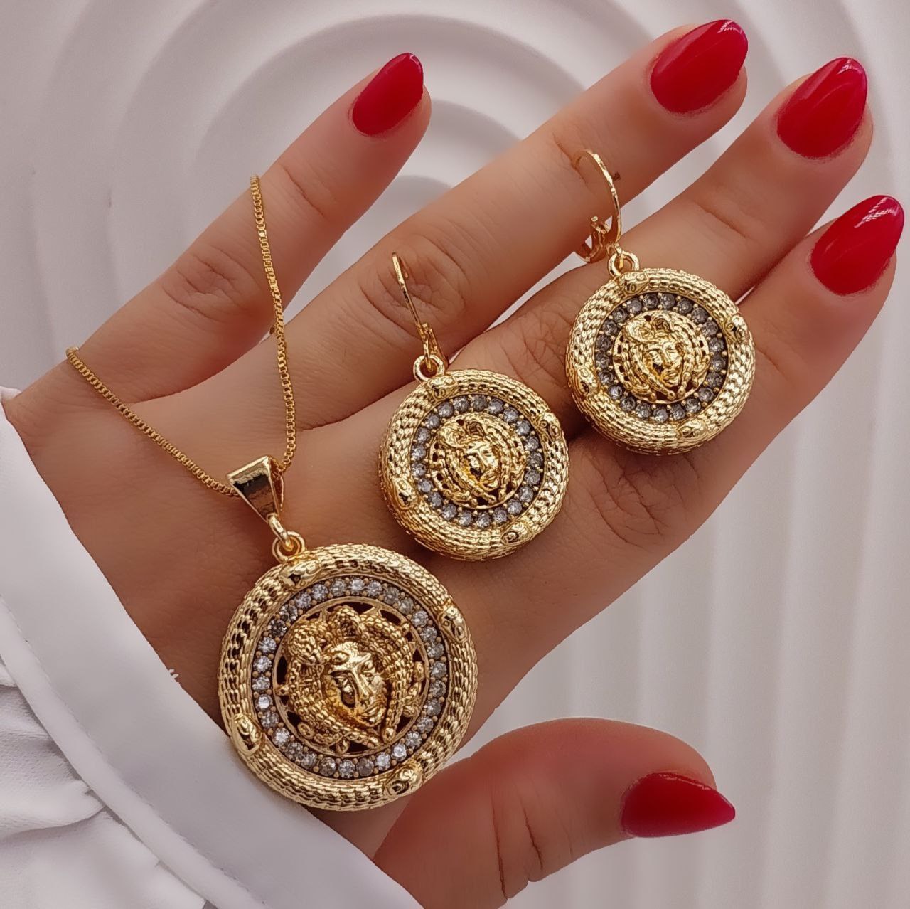 نیمست ورساچ زنانه