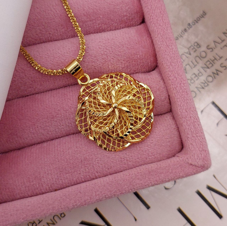 گردنبند گل زنانه