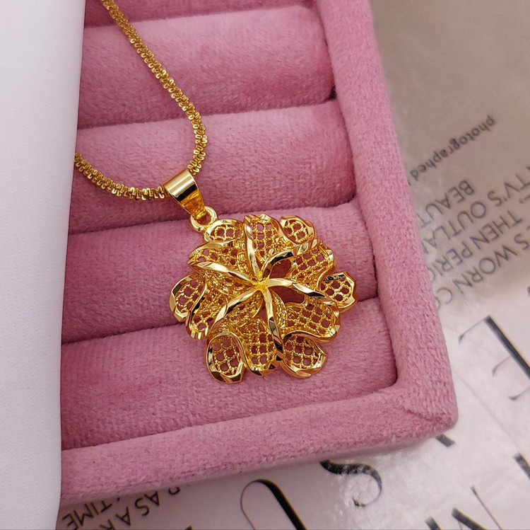 گردنبند گل زنانه