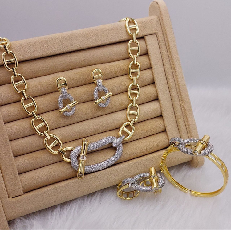 سرویس هرمس زنانه