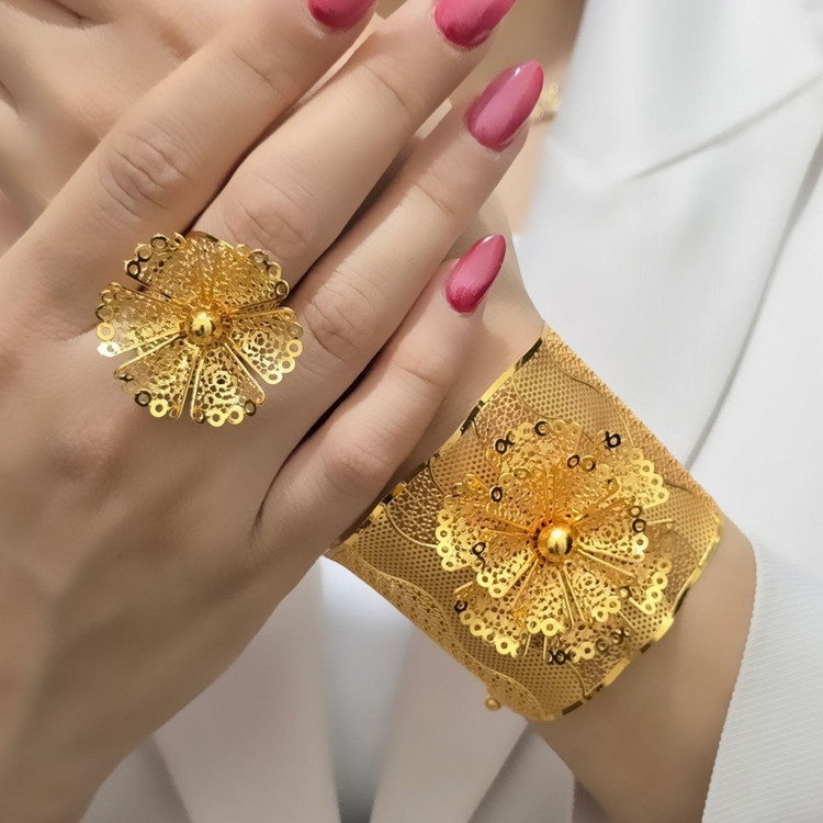 ست دستبند، انگشتر زنانه