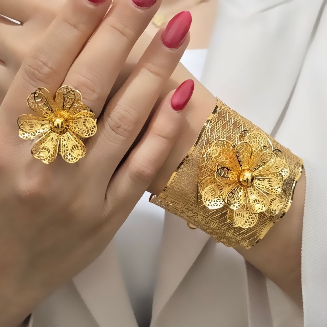 ست دستبند، انگشتر زنانه