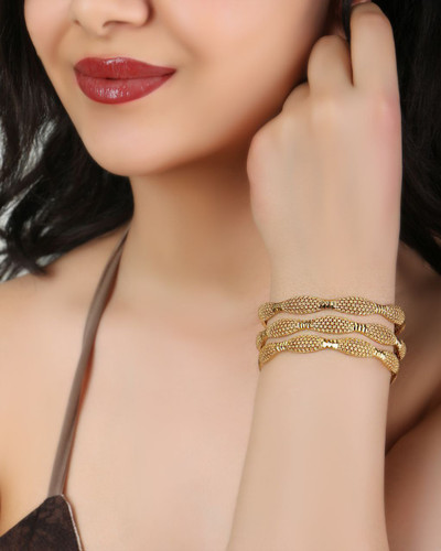 النگواماراتی زنانه