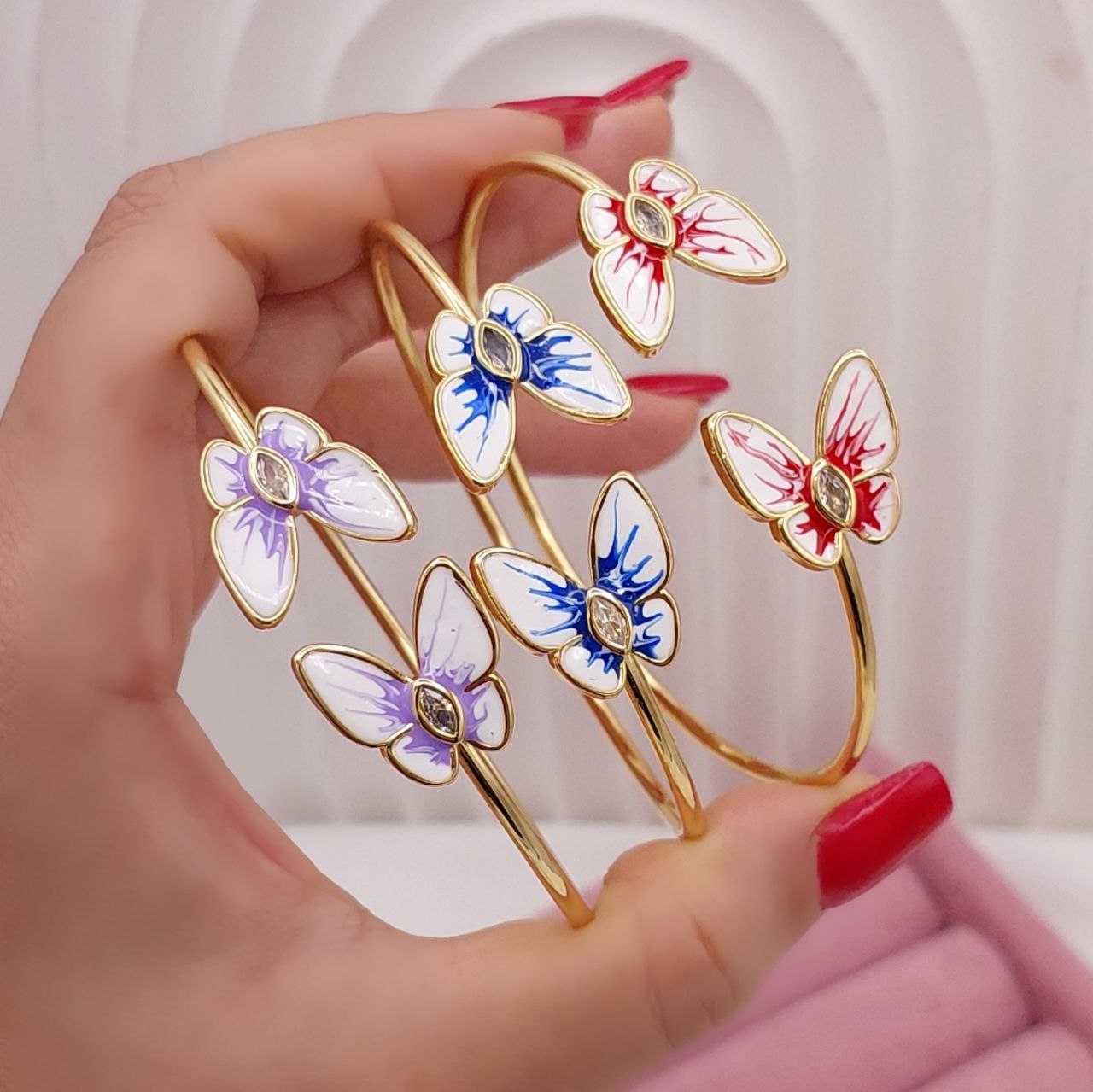 دستبند میناکاری پروانه