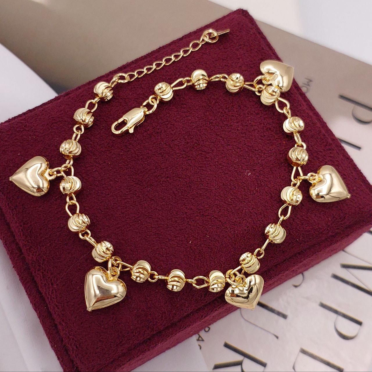 دستبند زنانه قلب