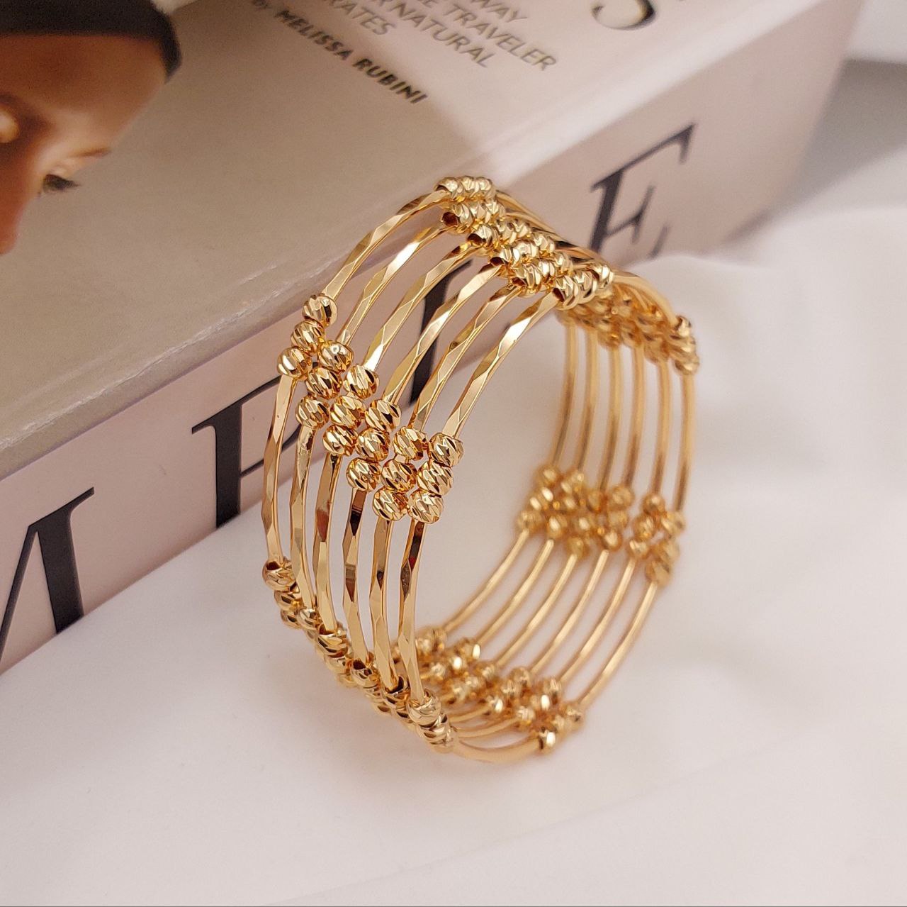 النگو زنانه آلبرنادو