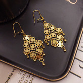 گوشواره آویز سیتی گلد طرح توری و اسلیمی (ملیلهکاری)