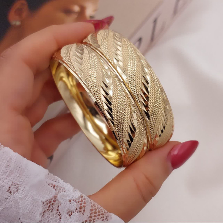 نیمتکپوش زنانه طلاروس گل و برگ 1.5 سانت رنگ ثابت | 1106