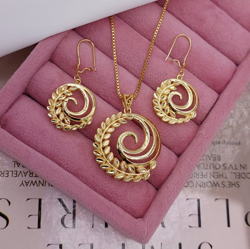 نیمست زنانه طرح طلا مدل مارپیچ برگدار