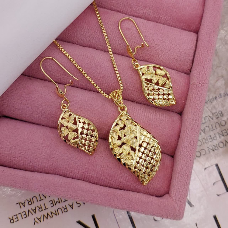 نیمست زنانه طرح طلا مدل اشکی ترکیبی مشبک