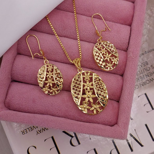 نیمست زنانه طرح طلا بیضی گلدار سنتی