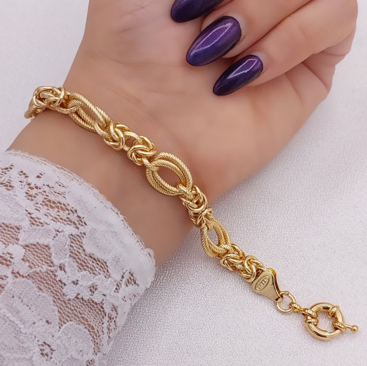 دستبند زنانه حلقهای طرح طلا حلقههای درهمتنیده ساده