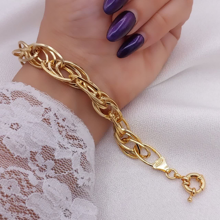 دستبند زنانه حلقهای طرح طلا حلقههای درهمتنیده کلاسیک