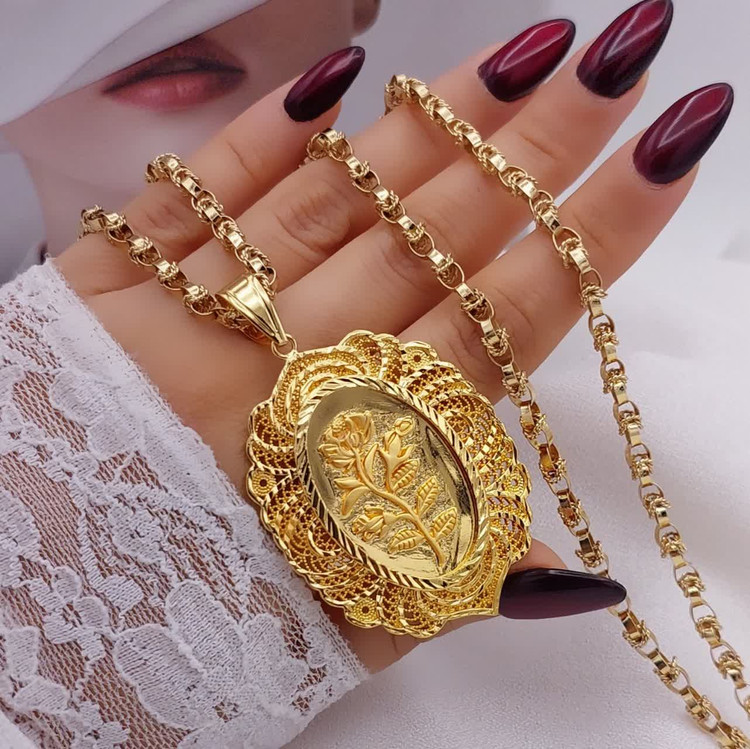 گردنبند زنانه بلند طرح طلا May Dear