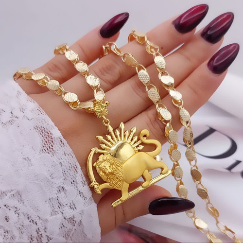 گردنبند زنانه بلند طرح طلا May Dear با پلاک شیر و خورشید و زنجیر یزدی