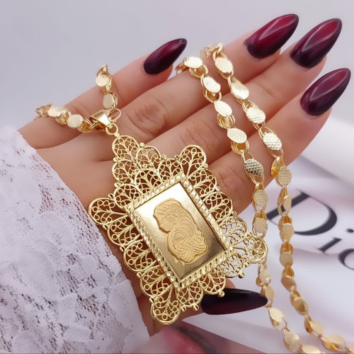 گردنبند زنانه بلند طرح طلا May Dear با پلاک مستطیلی کلاسیک و زنجیر یزدی