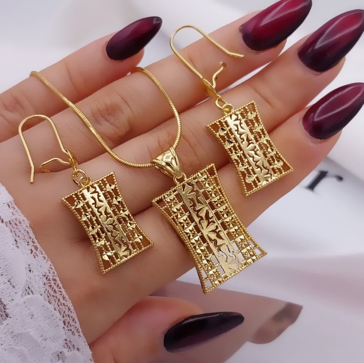 نیمست با آویز مستطیلی تراشدار