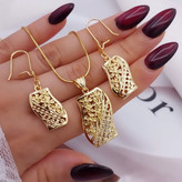 نیمست زنانه با پلاک هندسی و نقش برجسته گل