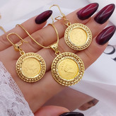 نیمست زنانه با پلاک دایرهای الهامگرفته از سکه طلا