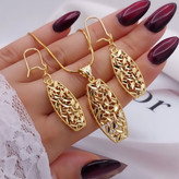 نیمست زنانه با پلاک کشیده و طرح مشبک ظریف