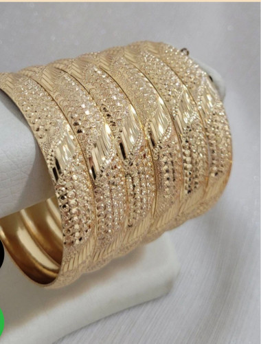 النگو پهن طرح طلای زنانه