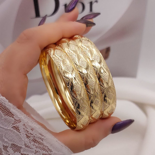 النگو زنانه طلاروس اصل ۱۰ میل طرح برجسته پک ۲ عددی