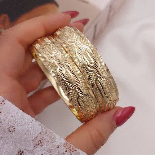 نیمتکپوش ۱/۵ سانت با نقش برجسته کلاسیک