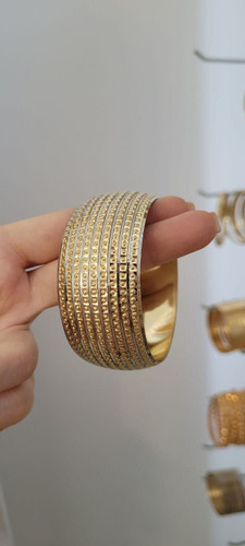 تکپوش طلاروس با تراشههای الماسی ریز و منظم