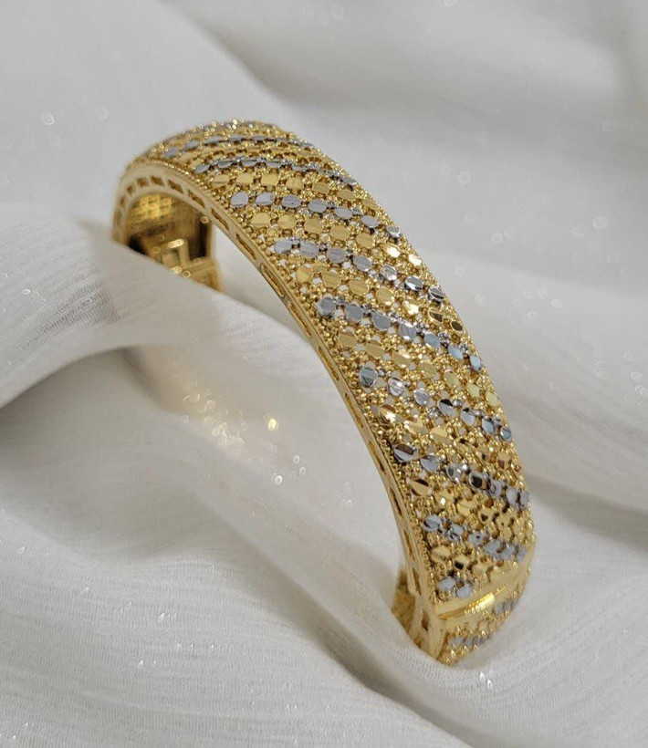 تکپوش چفتی طلاروس با بافت درخشان